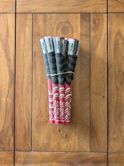 Golf Pride MCC Teams Red/White Standard Grips, Set of 13, View more