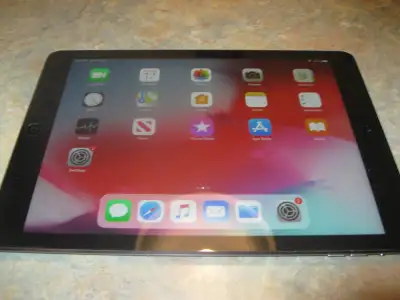 Apple iPad Air 32GB A1474 Wi-Fi 9.7" -Space Gray, View more