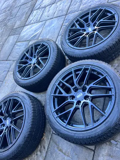 Euro design wheel with Pirelli Ice Zero winter tires for sale. 225/45R18. Manufactured “2322” the 23...