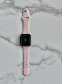 Apple Watch Series 6 (GPS) 40mm Gold Aluminum 