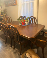 Dining table 8 chairs