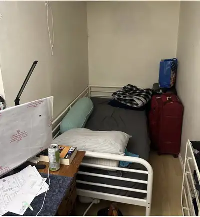 one bedroom in Metrotown area available for rent, the bathroom and kitchen is clean and shared. High...