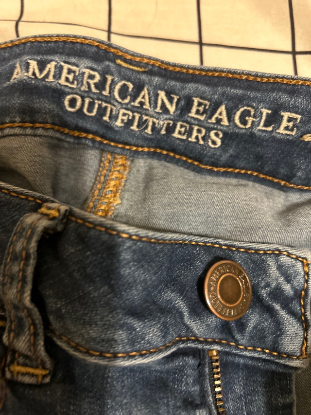 American Eagle Outfitters Ripped Denim Jeggings, Size Women’s 6 in Women's - Bottoms in Ottawa - Image 2