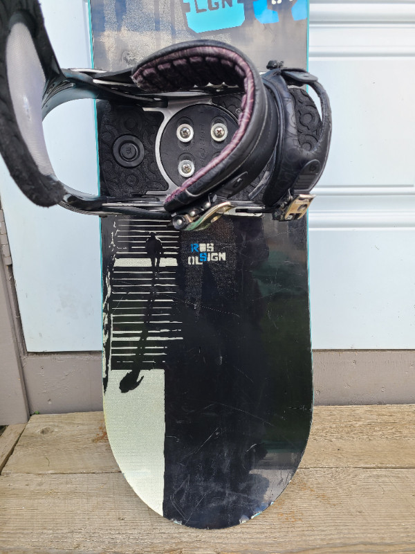 Rossignol 159cm snowboard with Burton bindings in Snowboard in Edmonton - Image 4
