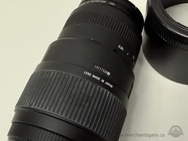 Sigma 70-300mm f4-5.6 DG Telephoto Zoom Lens in Cameras & Camcorders in Brockville - Image 5