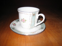 Apulum Fine Porcelane Mint Green 6 Teacup and Saucer Set