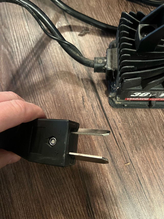 36 volt battery smart charger  in Golf in Lethbridge - Image 2