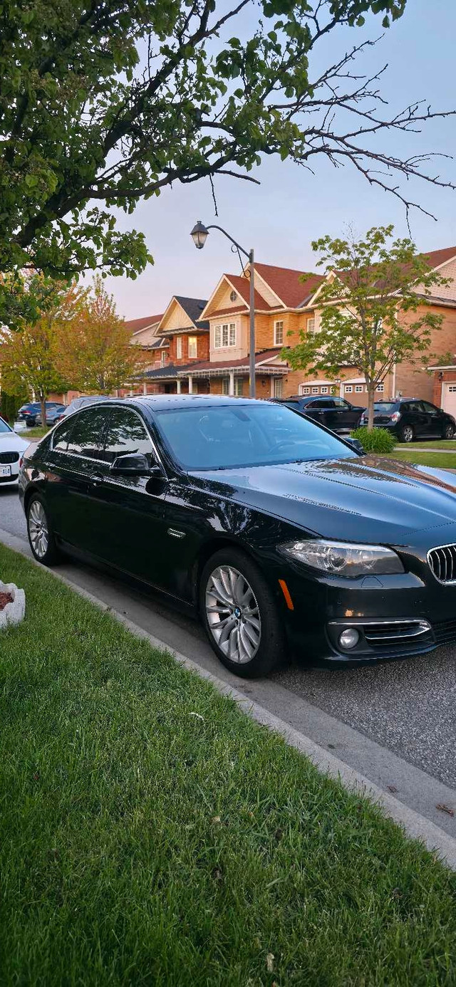 2014 BMW 528XI in Cars & Trucks in Oshawa / Durham Region