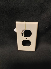 Off White Plain Outlet Cover