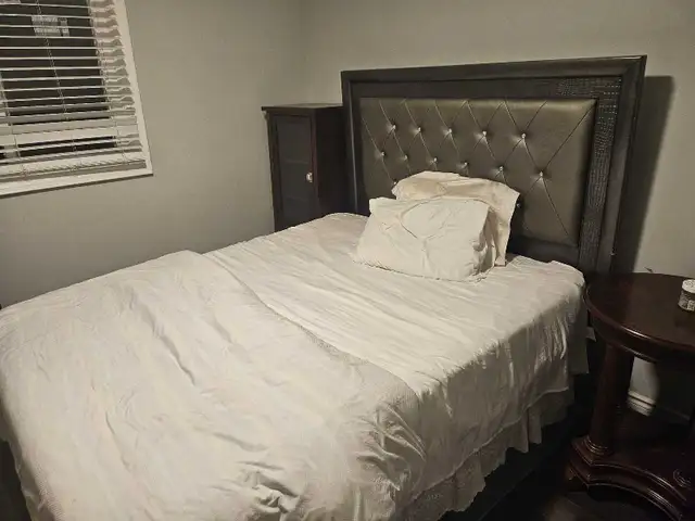 Room for Rent Mississauga  in Room Rentals & Roommates in Mississauga / Peel Region - Image 4