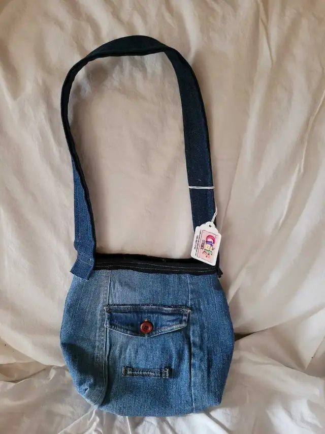 Handmade Purse in Women's - Bags & Wallets in Sudbury - Image 2