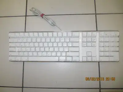 Apple Macintosh Keyboard Model A1048 for G3/G4/G5 Circa 2005, View more