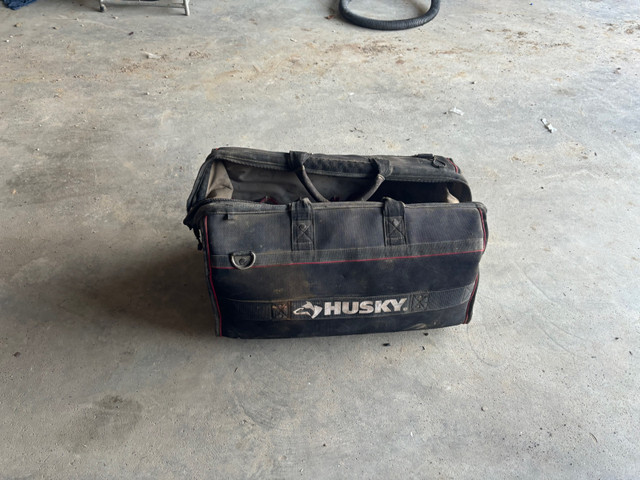 Husky tool bag in Tool Storage & Benches in Hamilton - Image 3