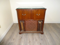 Antique Stromberg Cabinet Stereo
