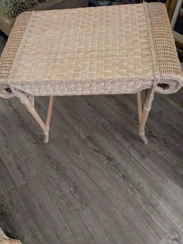 wicker table in Other Tables in London - Image 2