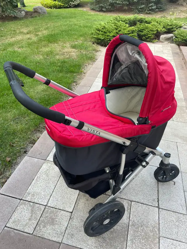 2013 Uppababy Vista Stroller, bassinet, and accessories in Strollers, Carriers & Car Seats in Mississauga / Peel Region - Image 4