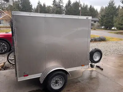 2024 Forest River 6x4 Enclosed Trailer Selling my 2024 Forest River 6ft x 4ft enclosed trailer – gre...
