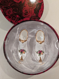 Royal Albert Country Roses Posy Slippers