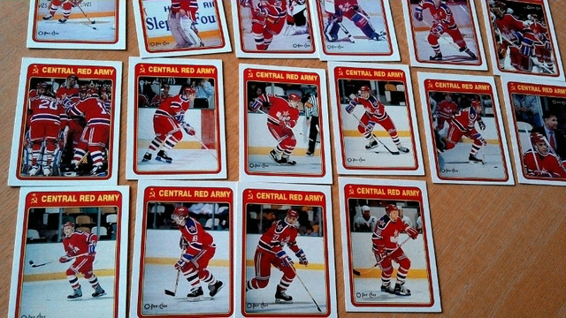 Carte Hockey Série  22 cartes O-Pee-Chee 1990-91 Armée Rouge4351 dans Art et objets de collection  à Laval/Rive Nord - Image 4