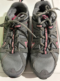 Women’s Nike, Grey&pink shoes, Size 7.5 US