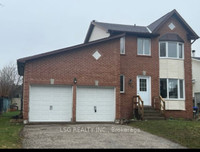  A renovated house for rent ( walking distance to lake  Simcoe) 