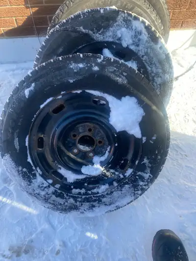 Michelin tires are 16 by 60 by 225 rims are 5 bolt x 114.3.
