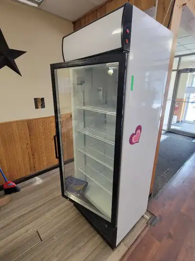 for Sale is a coolasonic upright display cooler