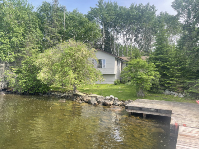 Falcon Lake Pet-Friendly Lakefront Rental in Manitoba