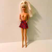 Vintage 90s Mattel Twist and Turn Long Blonde Hair Barbie Doll