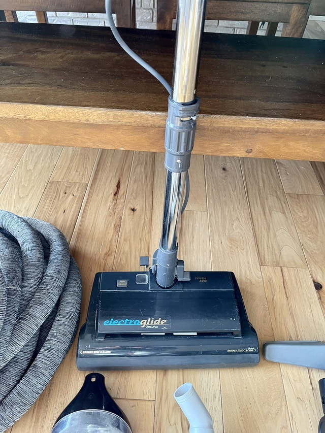 Central Vacuum Vacuflo Powerhead and Accessories Vacuums Calgary