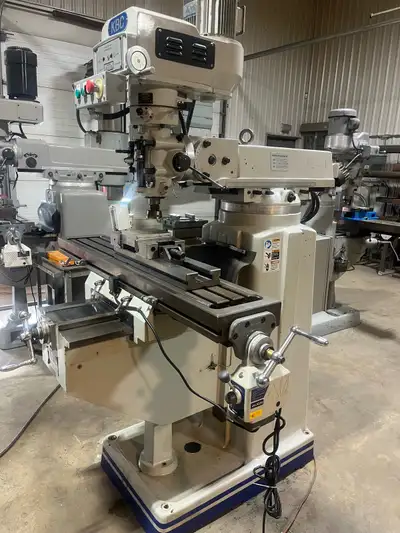 Lillian Mill distributed by KBC. 240 volt 3 phase,3 hp,10”x54” table with power feed,mill only,in mi...