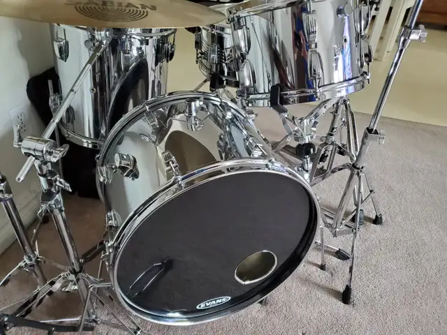 6 Drum Kits Ludwig & Gretsch Maple, Pearl Mahogany *Mint63804702816131123