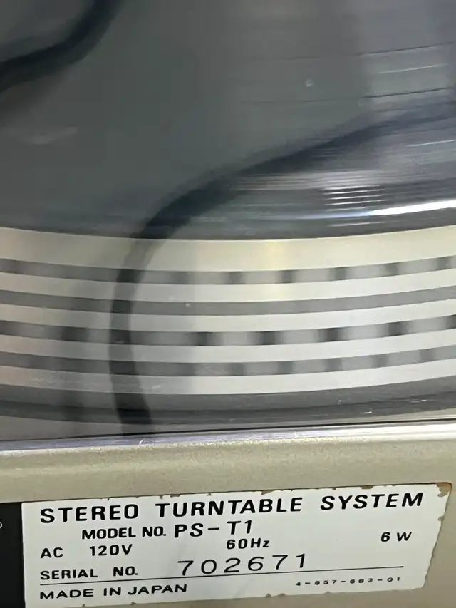 Vintage Sony Turntable in Stereo Systems & Home Theatre in City of Toronto - Image 6