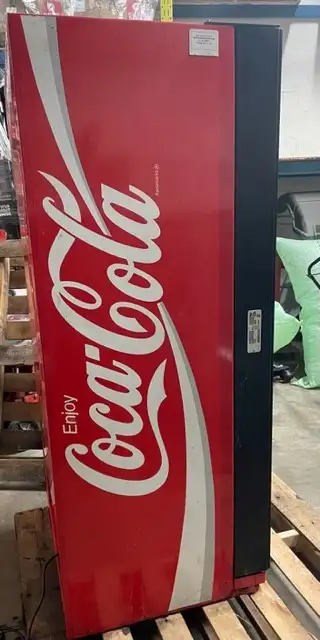 Vending Machine - COKE63373409032065121