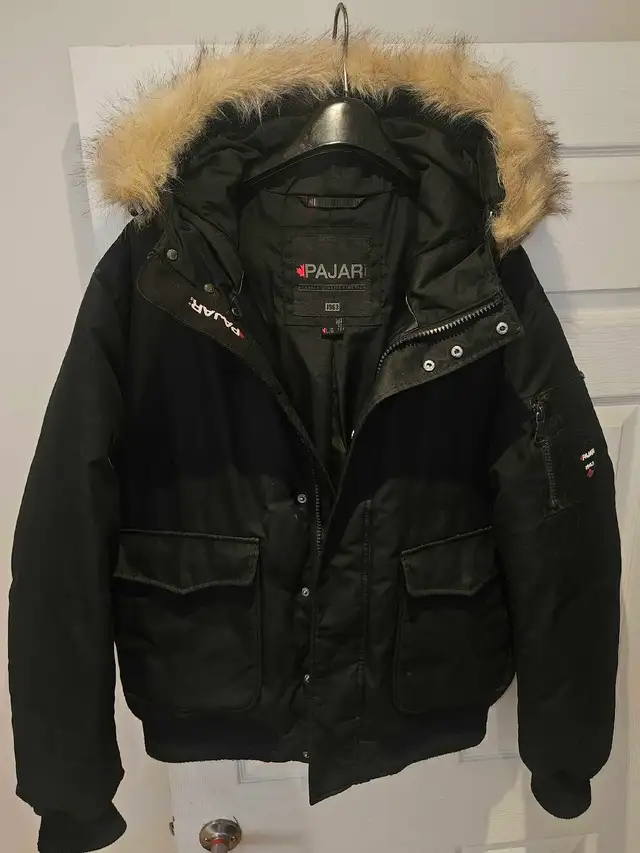 Pajar Bomber Jacket in Men's in Laval / North Shore - Image 2