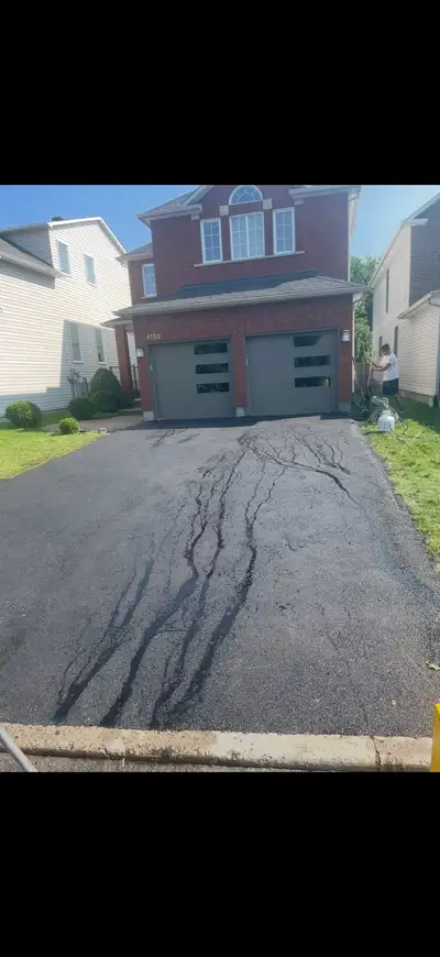 Offering residential and commercial paving and asphalt repair services. What we offer: - Paving - Po...