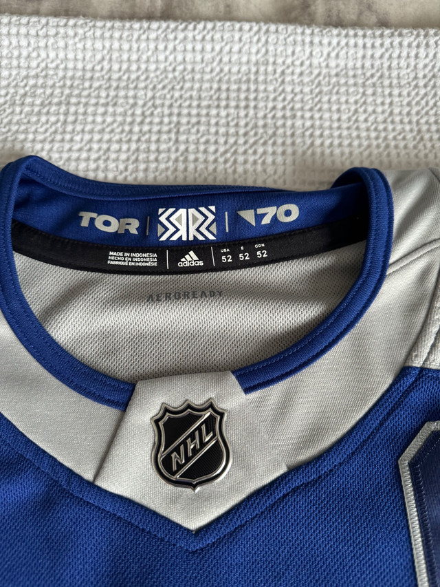 John Tavares Signed Adidas RR Jersey in Arts & Collectibles in Oshawa / Durham Region - Image 3