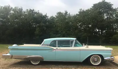 1959 Ford Galaxie 500 Skyliner hard top convertible. 60,000 miles, no rust. Came from California ori...