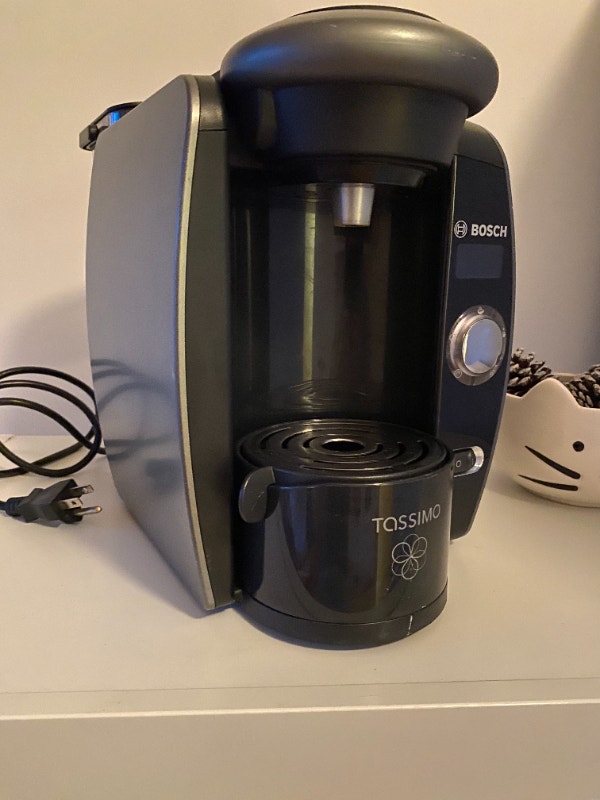 Cafetière Tassimo + dosettes Machines à café Ville de Montréal Kijiji