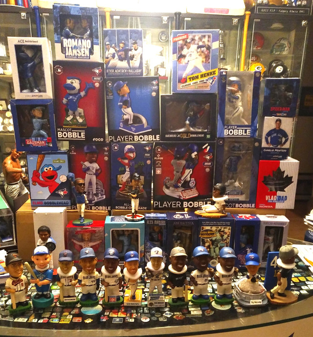 Blue Jays  Berrios Gold Glove Bobblehead or Superman ACE TEO in Arts & Collectibles in City of Toronto - Image 2