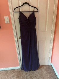 beautiful prom/formal dress -size medium