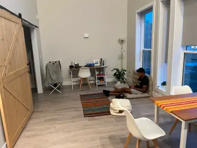 Two stores apartment in the south end area, very new and all equipped. Cozy and close to universitie...