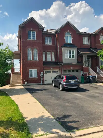 Private outdoor driveway car parking available in quiet and safe neighborhood. Monthly basis. 24 hrs...