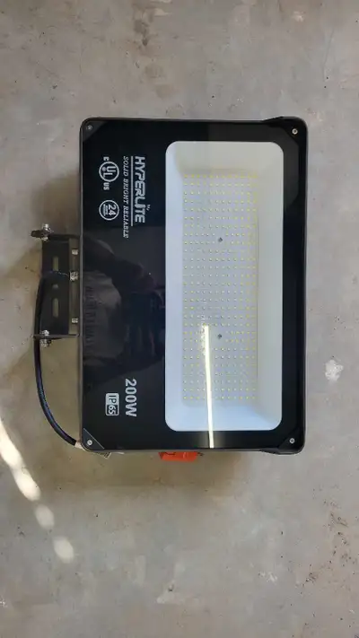 Flood Lights, Voir plus
