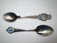 2 collector spoons (Cincinnati, Ohio and Bermuda)