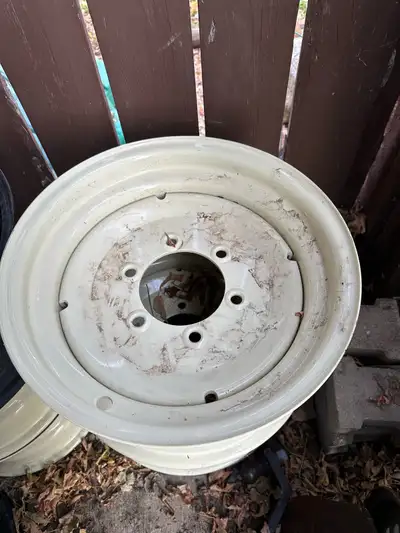 I'm selling a set of new farm wheels, perfect for your agricultural needs. These sturdy wheels are b...