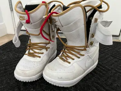 Nike Airforce Women’s Snowboard boots, View more