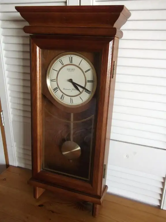 Seiko Long  Pendulum Chiming Quartz Wall Clock QXH101BL in Home Décor & Accents in City of Toronto - Image 6