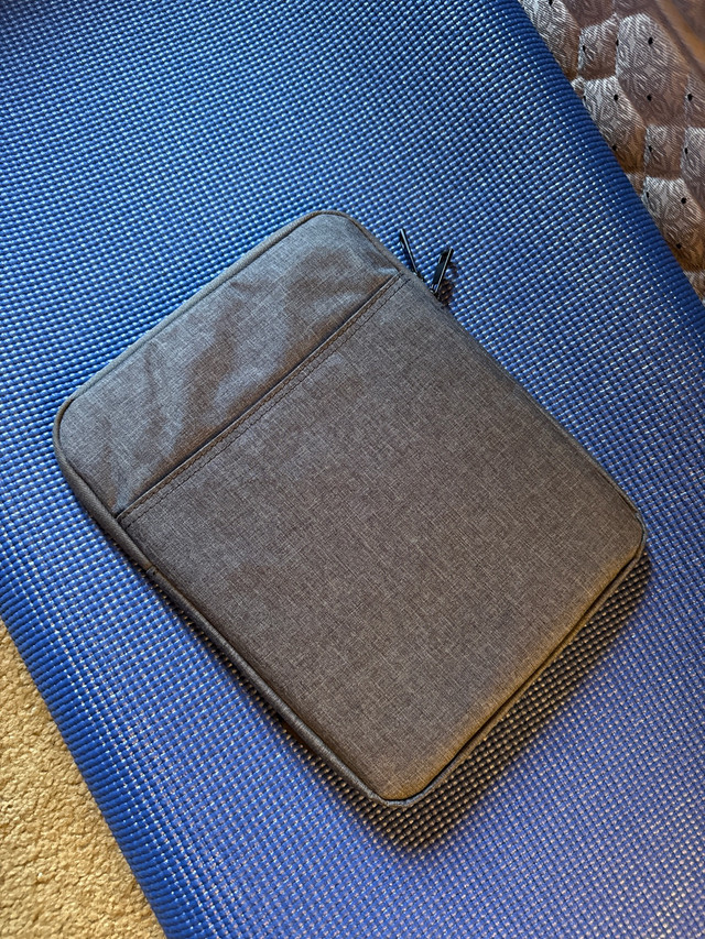 Tablet sleeve 9-11inch in iPad & Tablet Accessories in Calgary