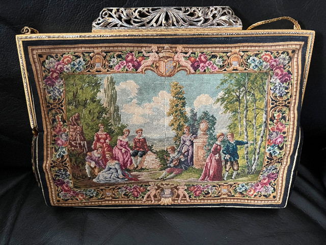 Women’s Needlepoint Handbag dans Femmes - Sacs et portefeuilles  à Ville de Montréal